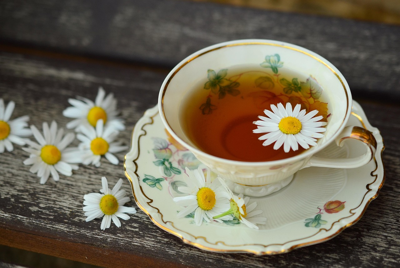 Chamomile Tea and Herbal Drinks (Image Credits: Pixabay)