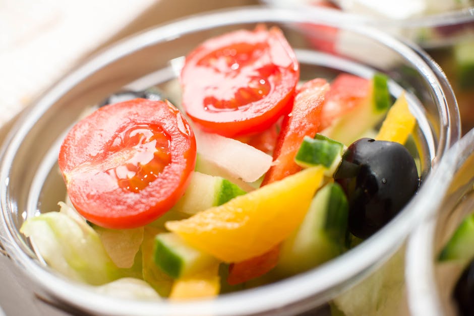 Choose the Right Storage Container for Your Salad Style (Image Credits: Pexels)