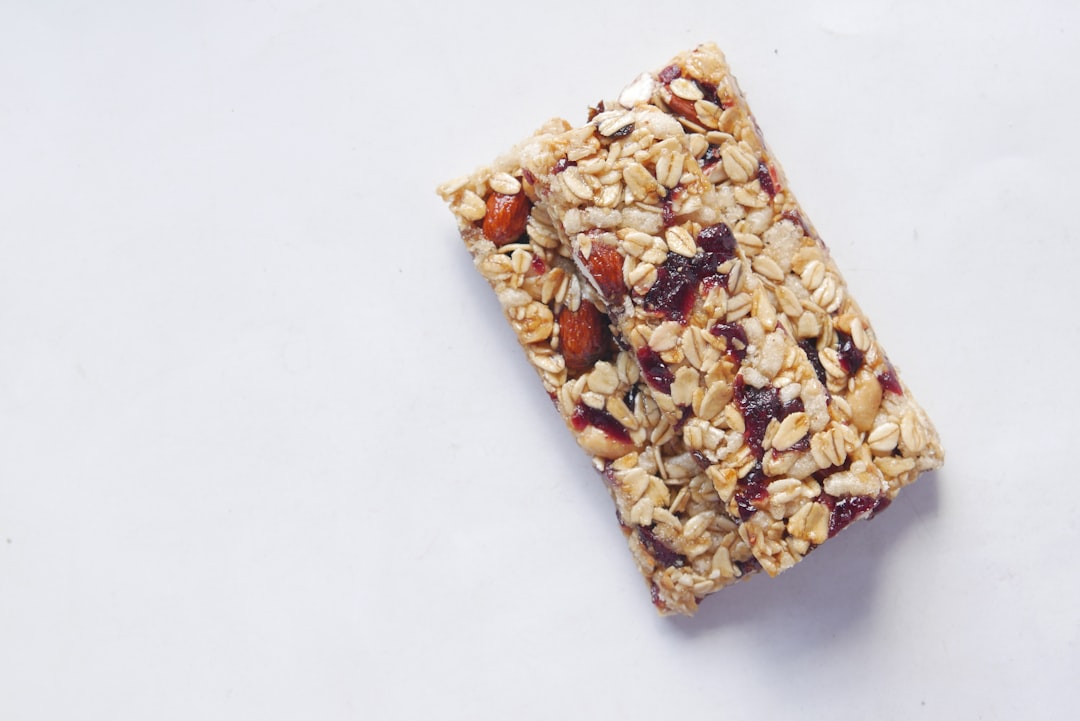 2. Low-Fiber "Diet" Snack Bars and 100-Calorie Packs (Image Credits: Unsplash)